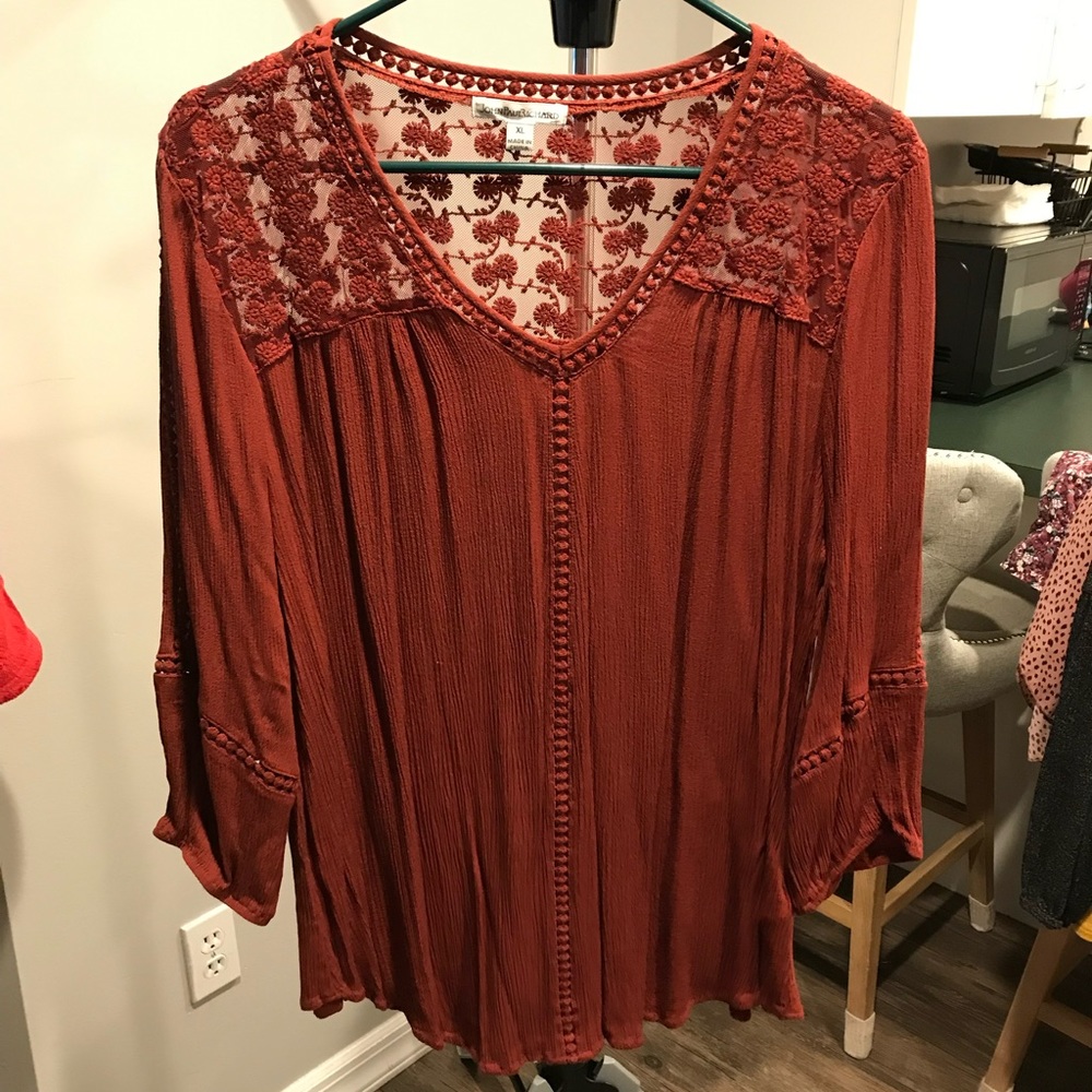 Burnt Brown Top with lace XL